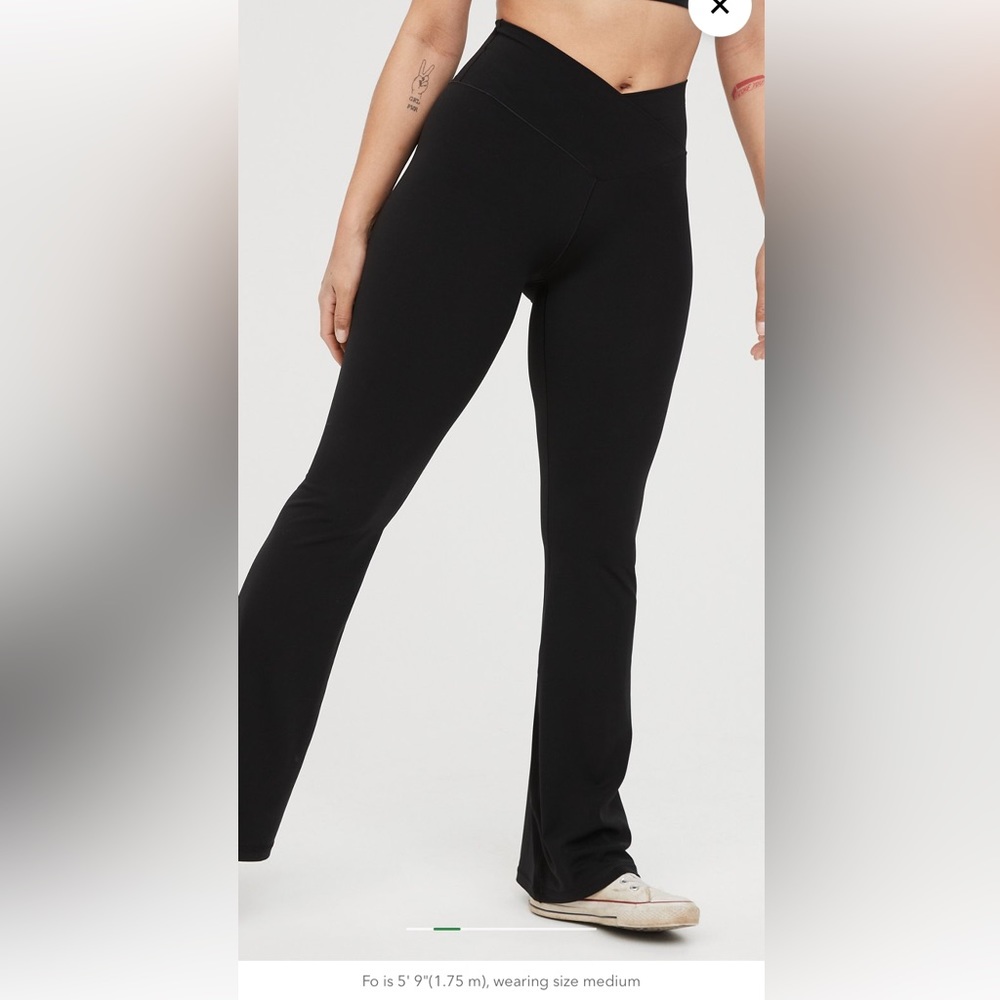 Crossover flare leggings NWT